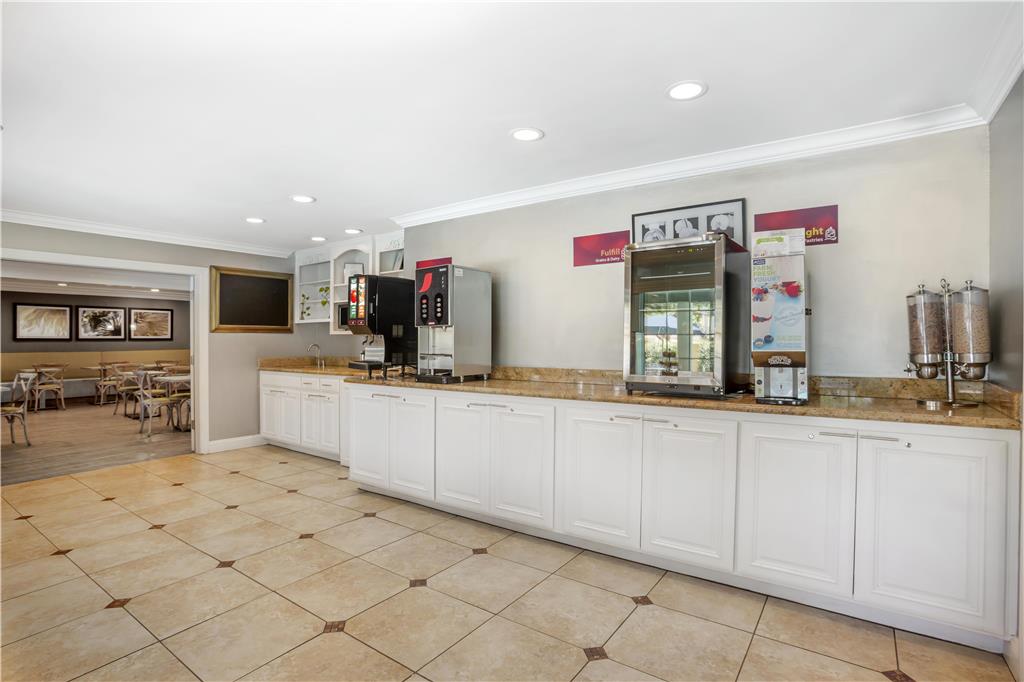 Best Western Plus Dixon Davis - photo 10
