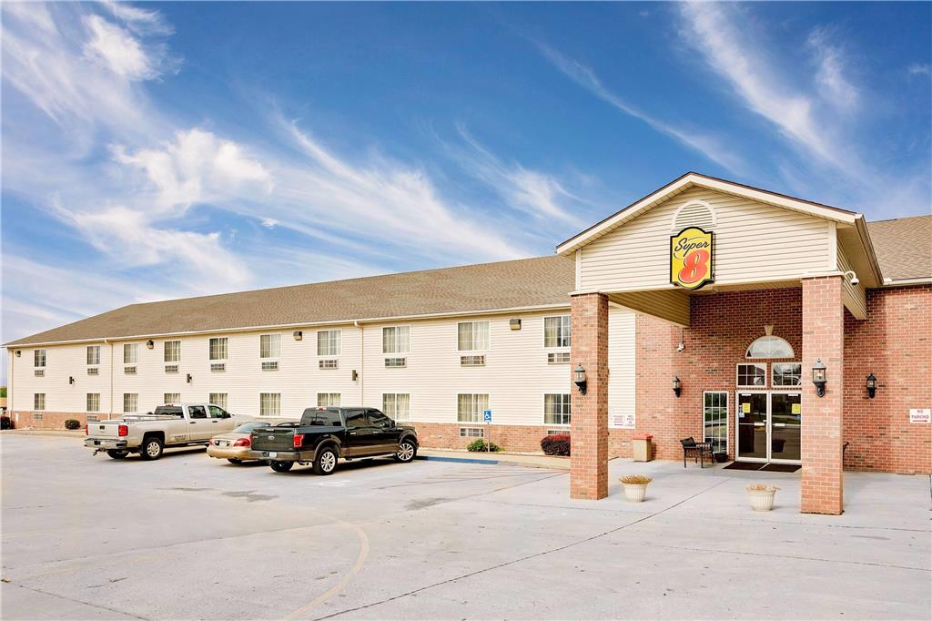 Super 8 by Wyndham Mound City — hotel in Mound