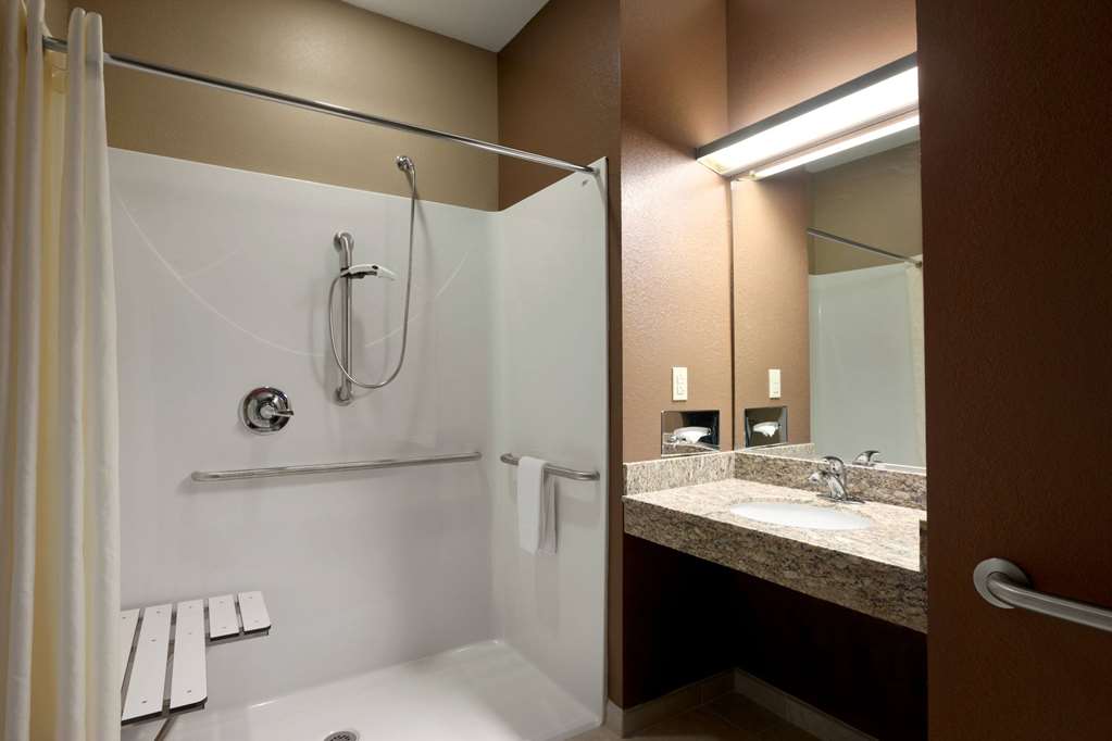 Microtel Inn & Suites by Wyndham St Clairsville Wheeling - photo 9