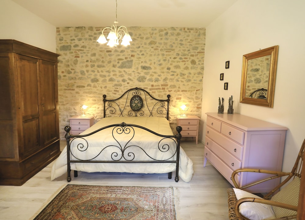 Fabio Apartments San Gimignano — 4-Star Luxury Hotel in San Gimignano, Italy