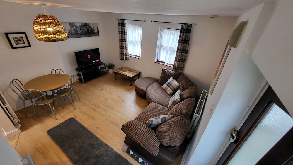 Heart of Lincoln City 3 Bedrooms Sleeps 4 Guests in Lincoln, United Kingdom