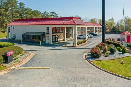 Regency Inn & Suites Macon - photo 3