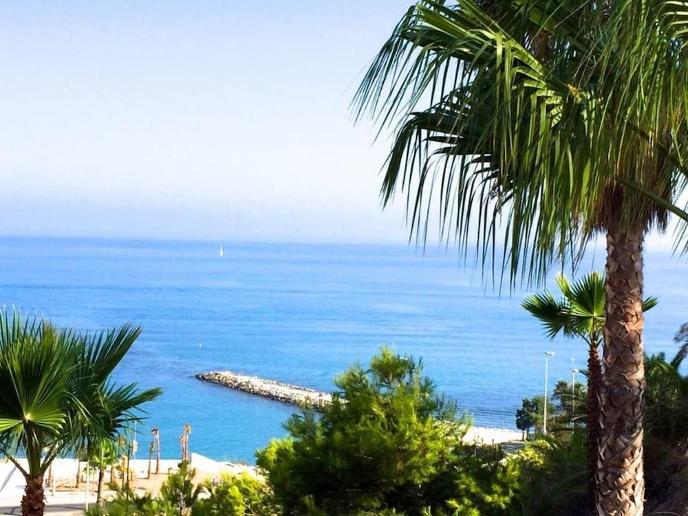 El Coloso — 4-Star Luxury Hotel in Benalmadena, Spain