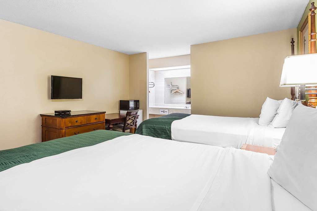 Rodeway Inn Augusta South - photo 8