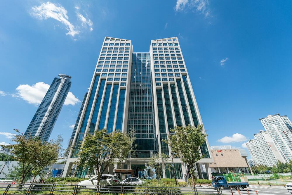 Plott Hotel Dongtan in Hwaseong-Si, South Korea