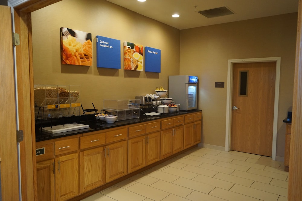 City Express by Marriott Milford Cooperstown - photo 45