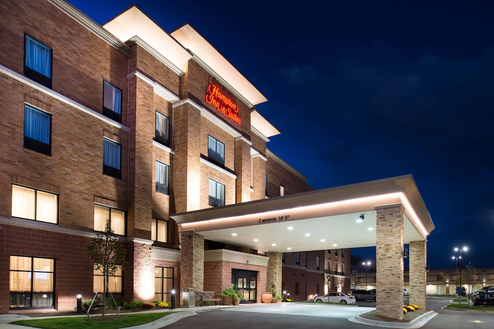 Hampton Inn & Suites Ann Arbor West - photo 61