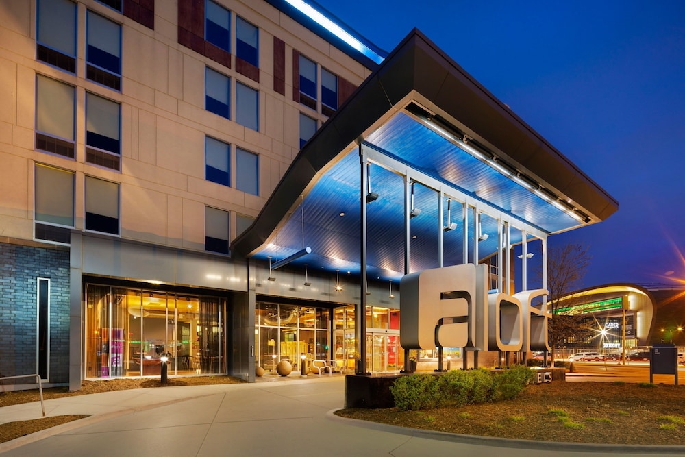 Aloft Milwaukee Downtown - photo 63
