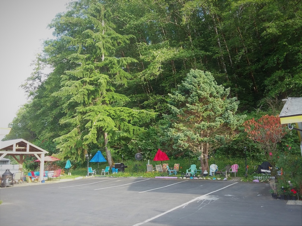 Shiny Motel - photo 34