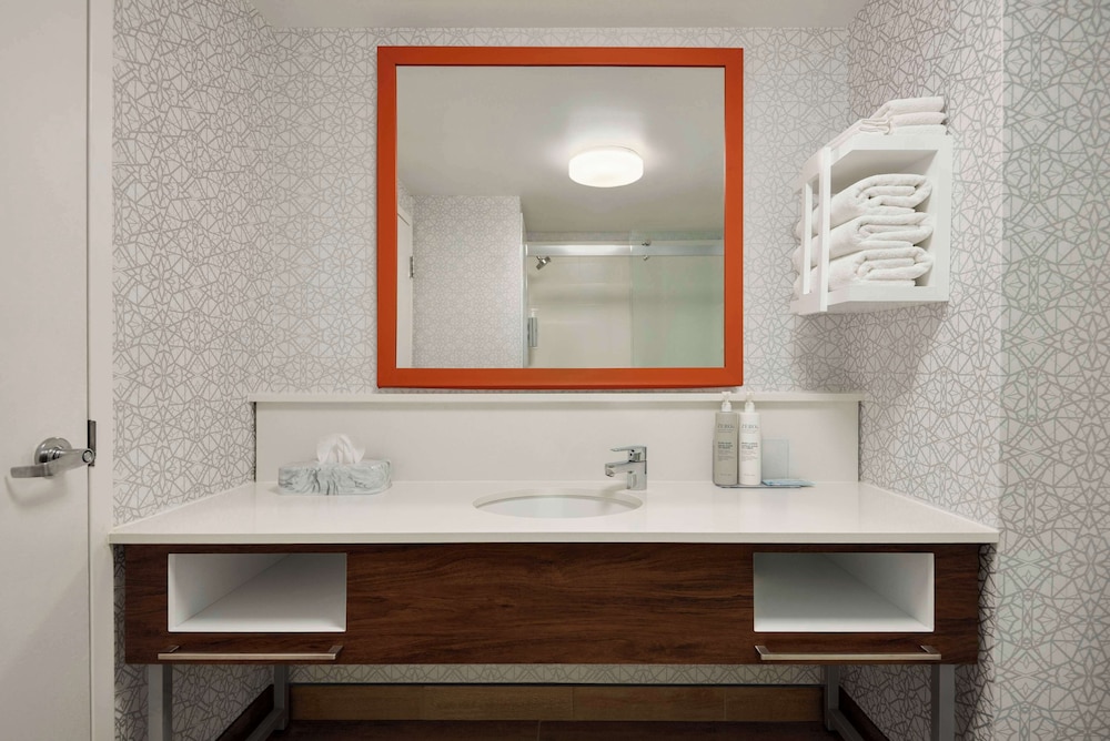Hampton Inn & Suites San Marcos - photo 19