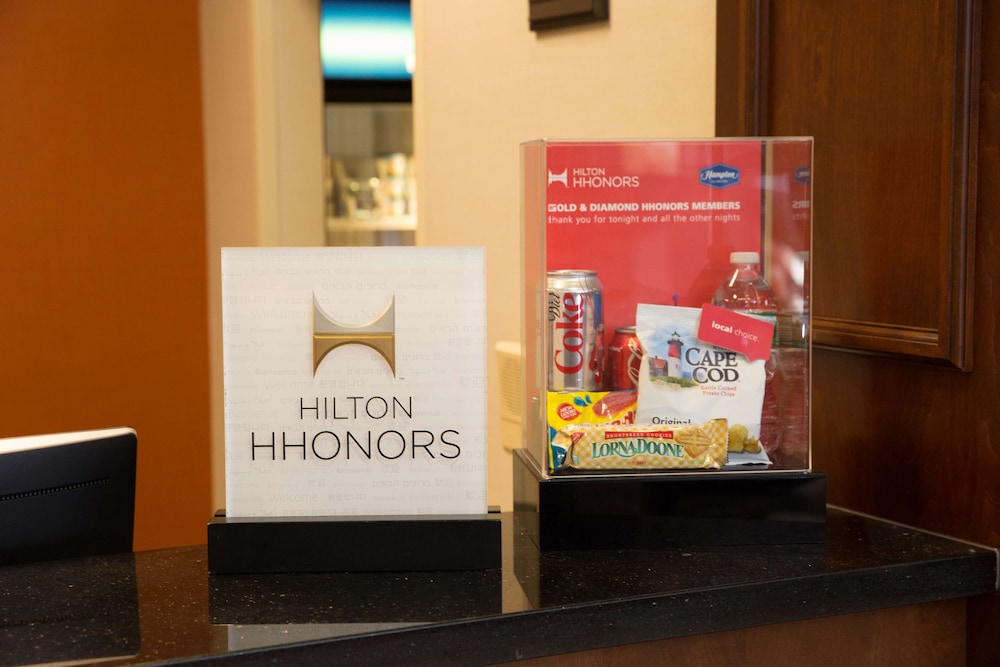 Hampton Inn Raynham Taunton - photo 33
