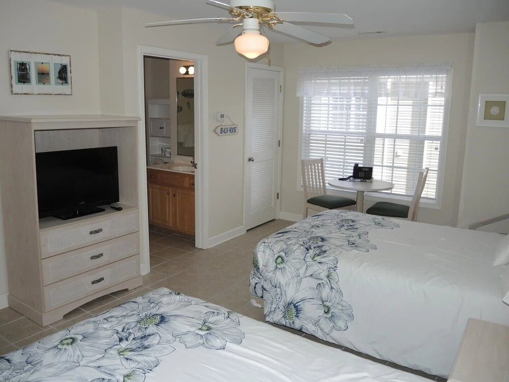 Studio Home 2909L at Brunswick Plantation Resort and Golf with Outdoor Pool Onsite by RedAwning - photo 4