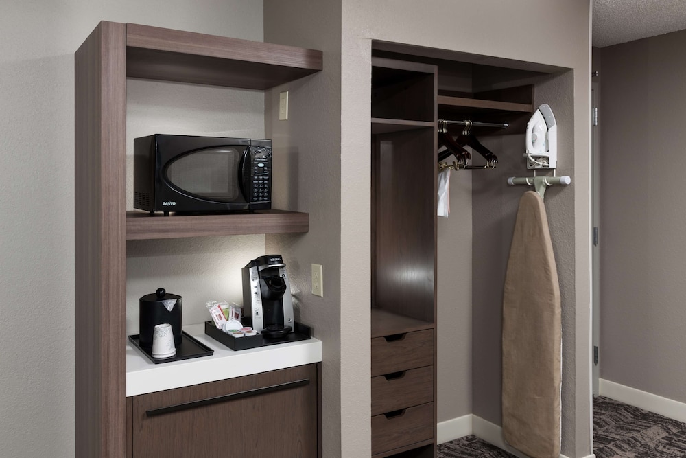 Hilton Garden Inn Savannah Airport - photo 19