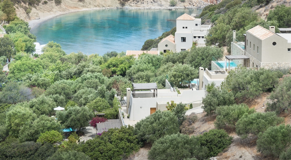 Istron Villas — 4-Star Luxury Hotel in Agios Nikolaos, Greece