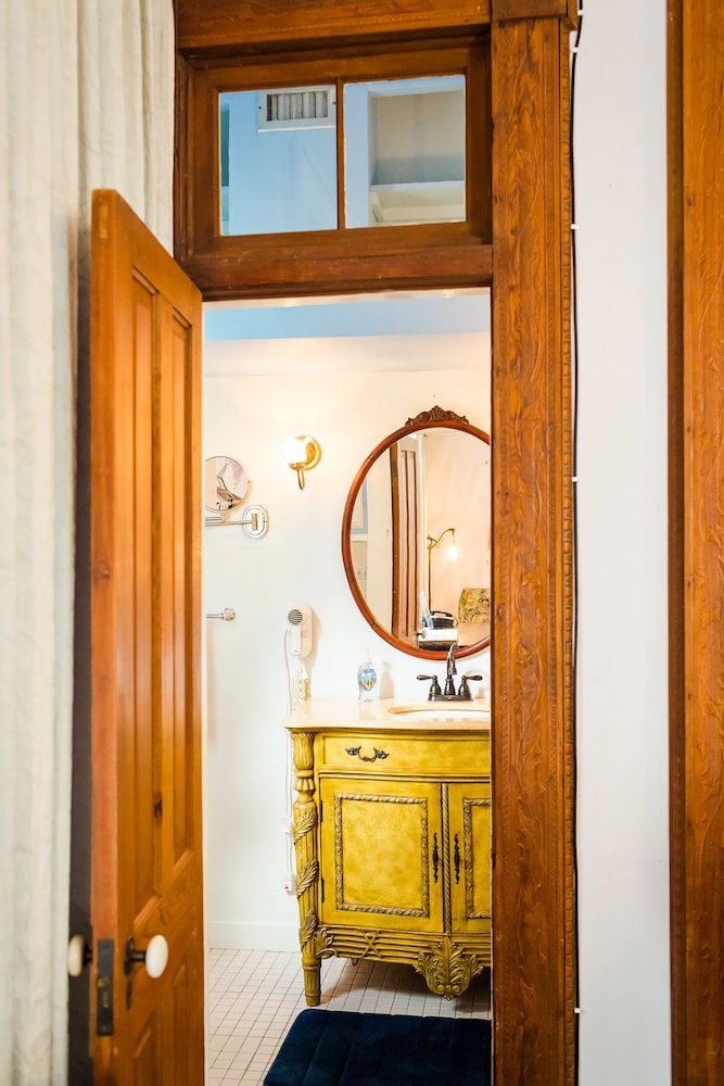 Sweetwater Branch Inn - photo 150