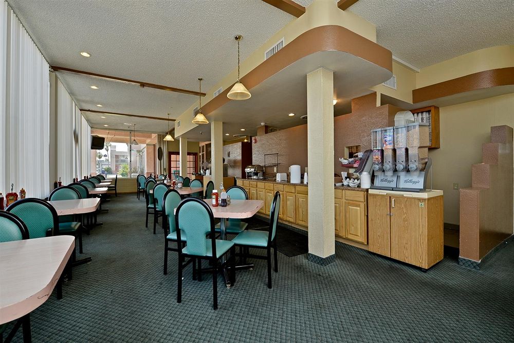 Americas Best Value Inn Yuma - photo 8