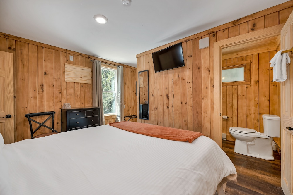 The Inn & More - photo 19