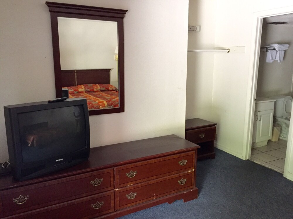 Economy Suites - photo 4