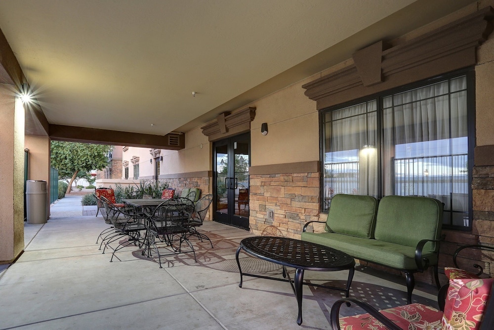 GreenTree Inn & Suites Florence - photo 47