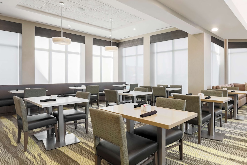 Hilton Garden Inn Ardmore - photo 17