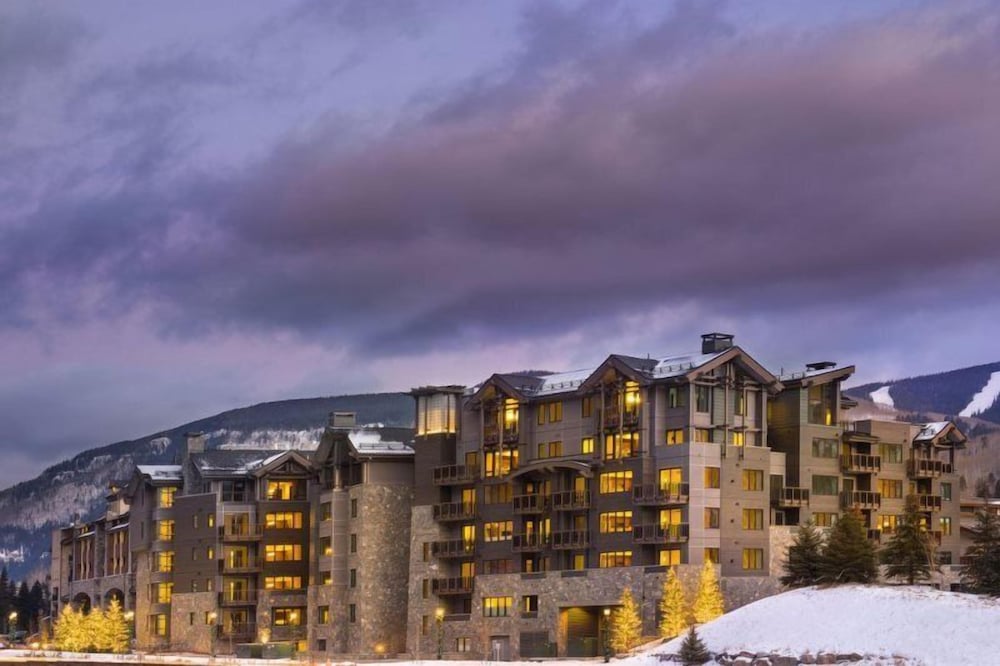 Vail Lion Studio Mountain Vacation Rental Just Steps From the Eagle Bahn Gondola — 4-Star Luxury Hotel in Vail, United States