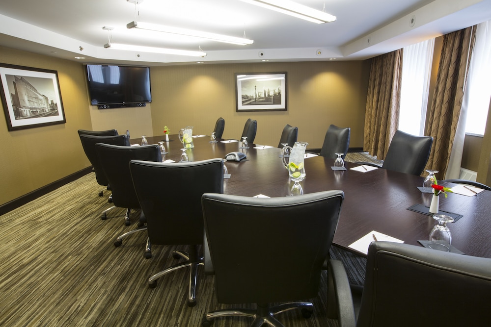 The Strathallan Rochester Hotel & Spa DoubleTree by Hilton - photo 52