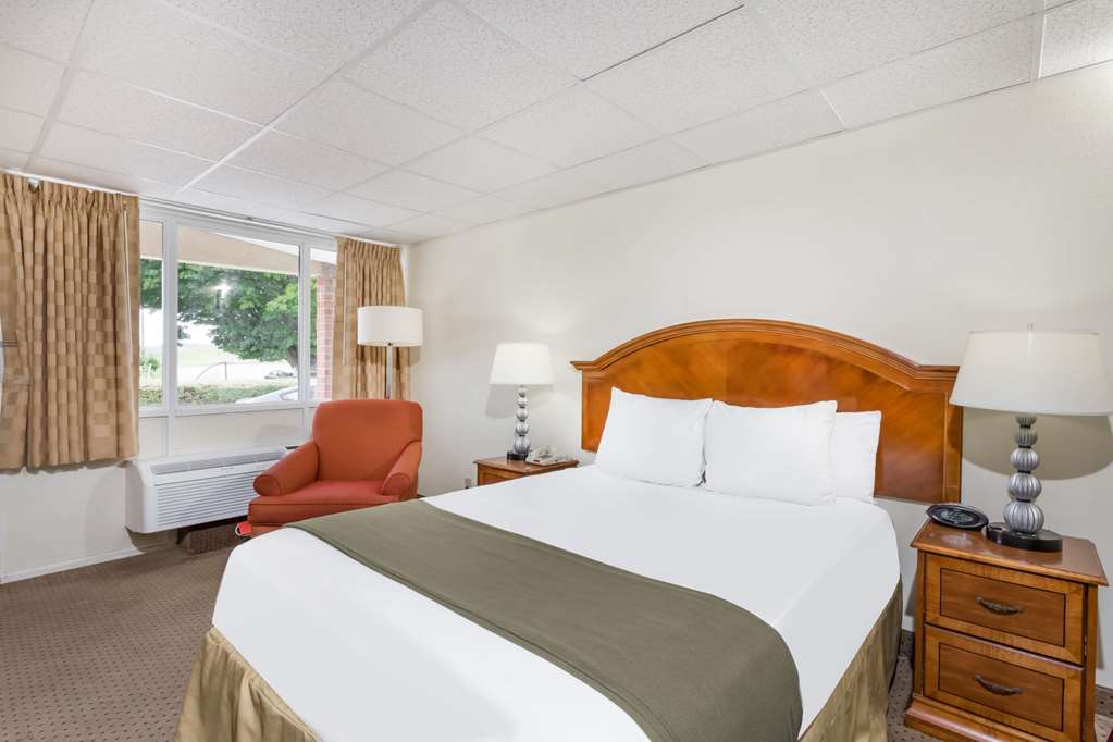 Days Inn by Wyndham Bedford - photo 6
