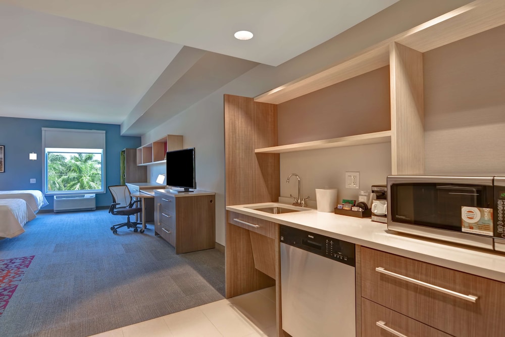 Home2 Suites Naples I 75 Pine Ridge Road FL - photo 11