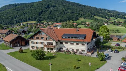 Huberhof - carbon neutral hotel in Ruhpolding