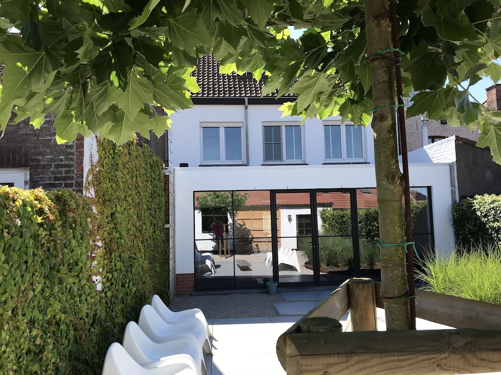 Vakantiewoning Margaux — 4-Star Luxury Hotel in Brugge, Belgium