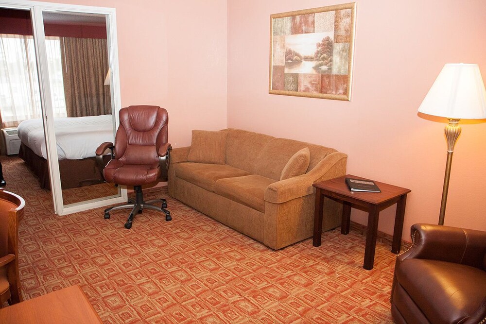 Norland Inn and Suites Roseau - photo 24