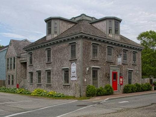 Cooper's Inn — 4-Star Luxury Hotel in Shelburne, Canada