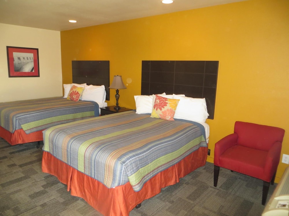 Kenedy Country Inn - photo 18