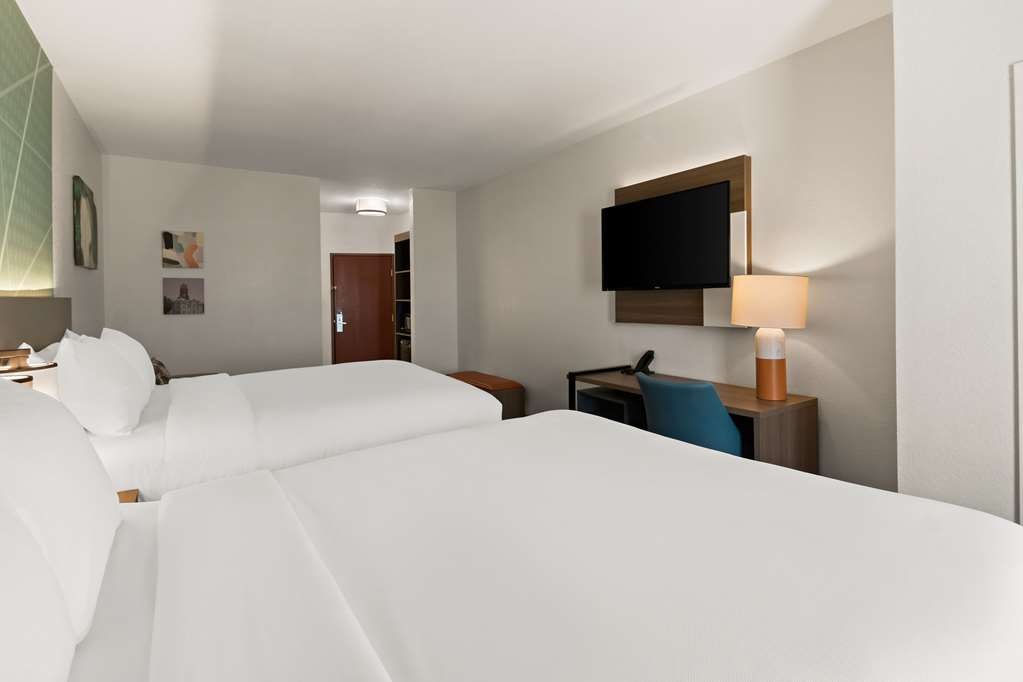 Comfort Suites Granbury - photo 25
