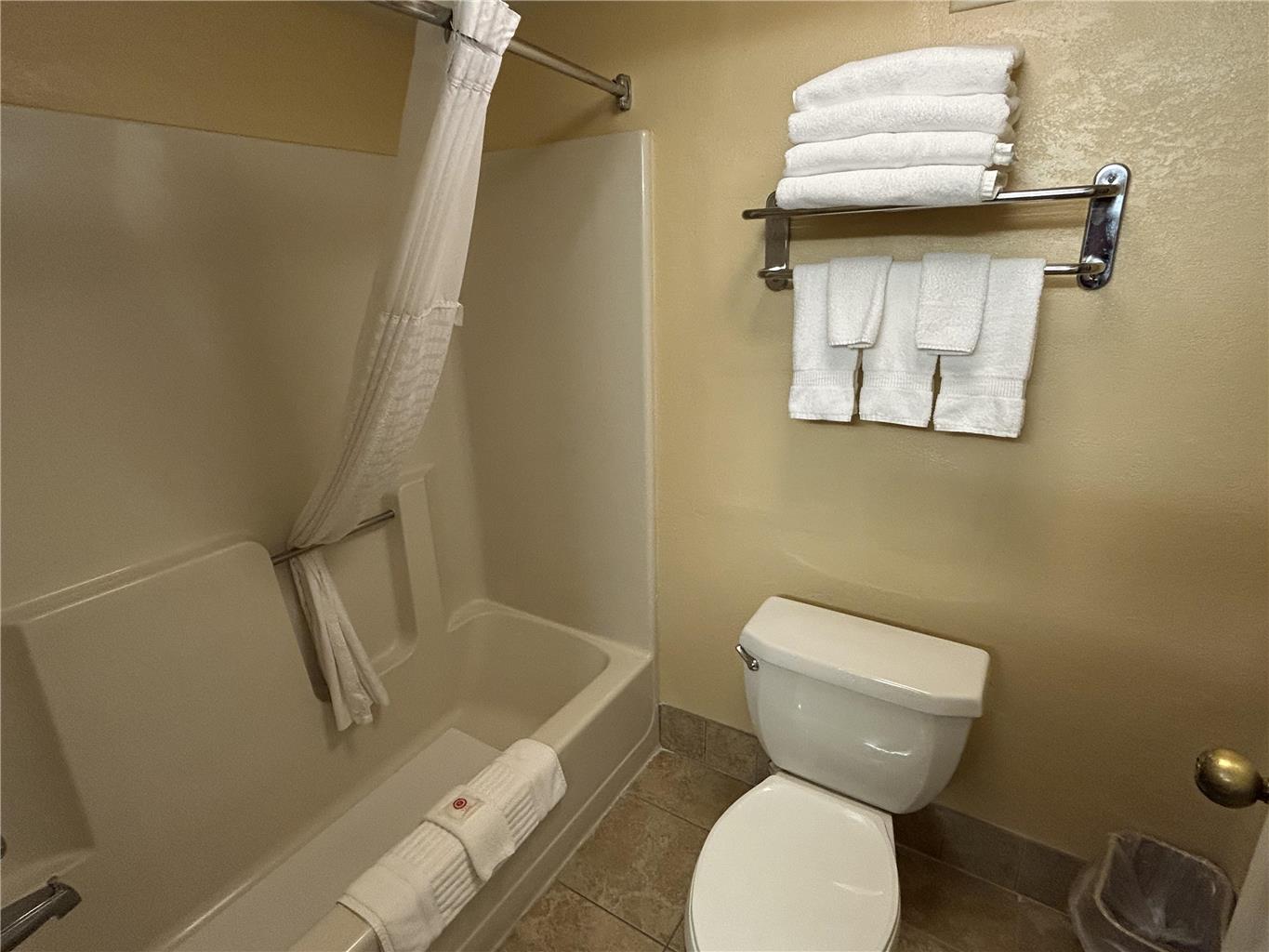 Best Western Chocolate Inn at the Park - photo 19