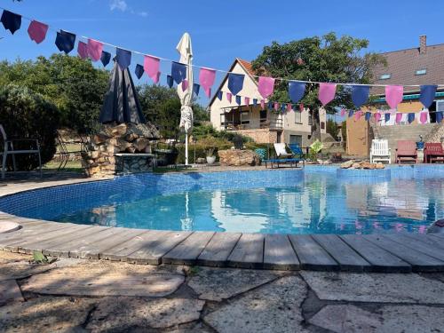LakePark Garden Villa with swimming pool & park — 4-Star Luxury Hotel in Bekecs, Hungary