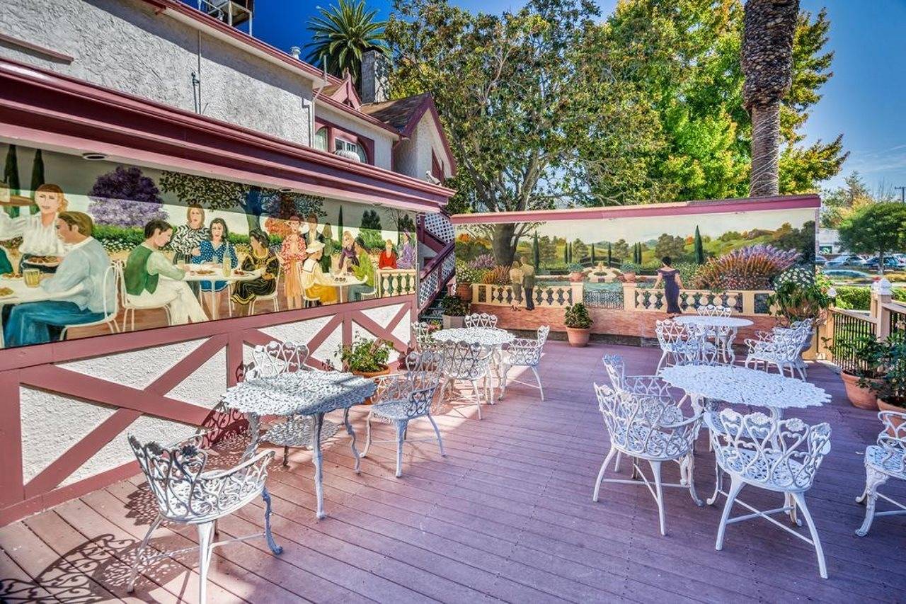 Rose Garden Inn - photo 17