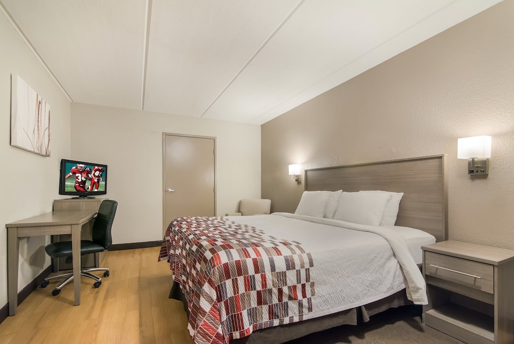 Red Roof Inn Durham Triangle Park - photo 15