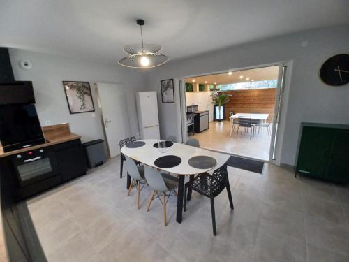Chez Emoun Et Lina — hotel in Caussade