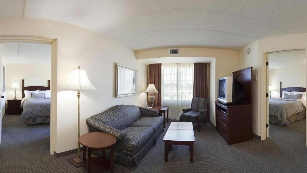 Staybridge Suites Cleveland Mayfield Heights Beachwood by IHG - photo 26