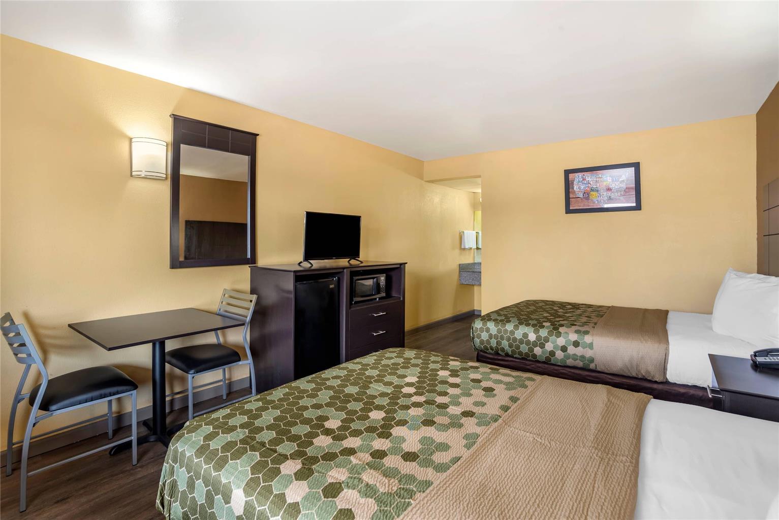 Econo Lodge Easton Route 50 - photo 6