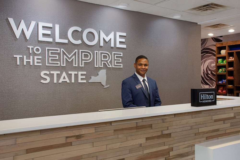 Hampton Inn & Suites Yonkers - photo 5