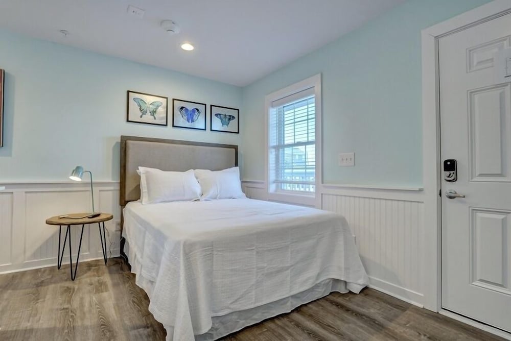 Loggerhead Inn and Suites - photo 38