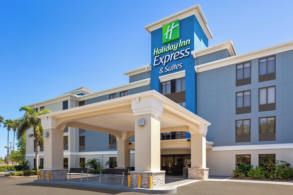 Holiday Inn Express Hotel & Suites Tampa Rocky Point Island by IHG - carbon neutral hotel in Tampa