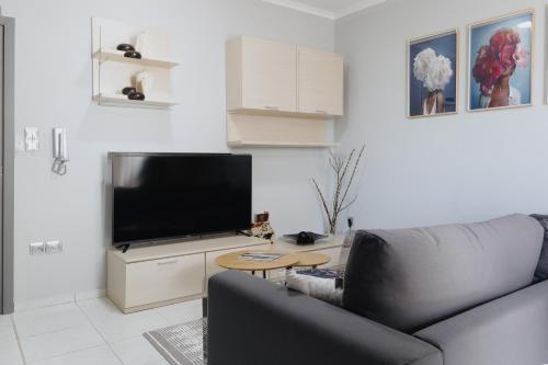 Faros Flat — 4-Star Luxury Hotel in Alexandroupoli, Greece