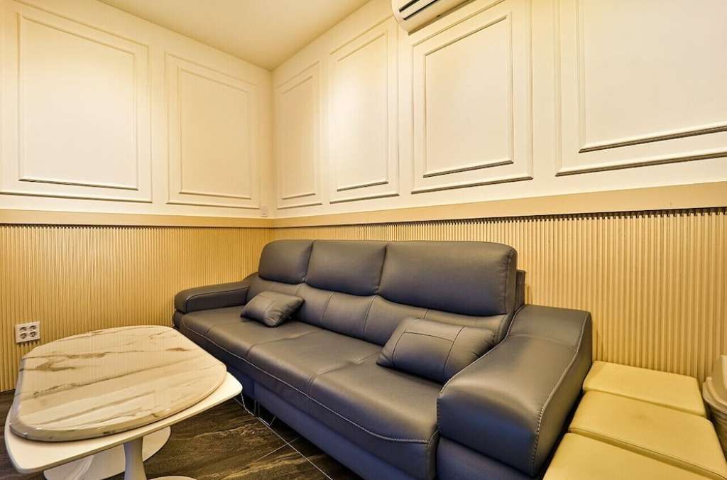 Incheon Airport Yeong Jong Bridge Hotel in Incheon, South Korea