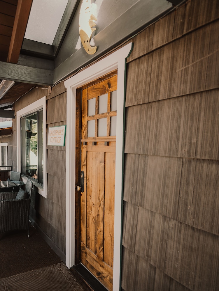 Highland Haven Creekside Inn - photo 34