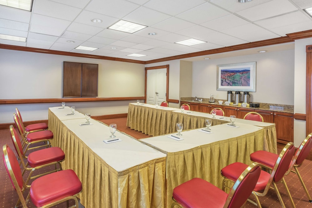 Homewood Suites by Hilton Newark Wilmington South Area - photo 36