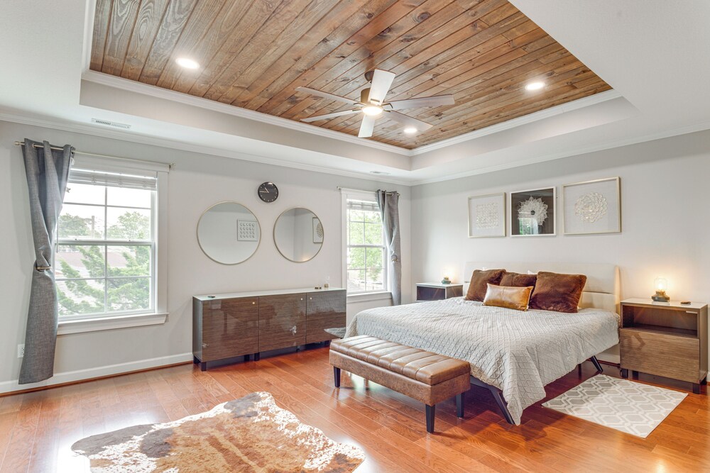 Modern Virginia Beach Retreat in Resort District - photo 11