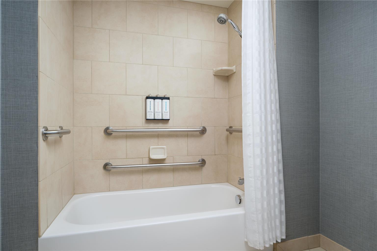 Hyatt Place Grand Rapids South - photo 20